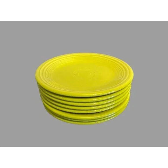 Set of 4 FIESTA 7.5" Plates in Lemongrass - Picture 2 of 5